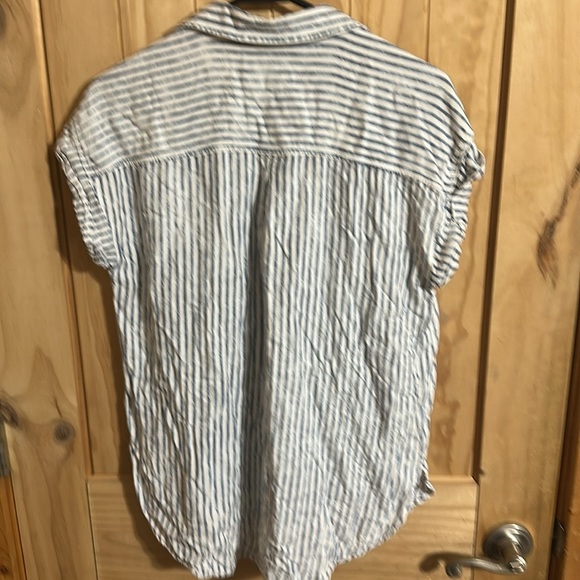 American Eagle Outfitters Blue and White Striped Collared Button-up - Picture 5 of 5